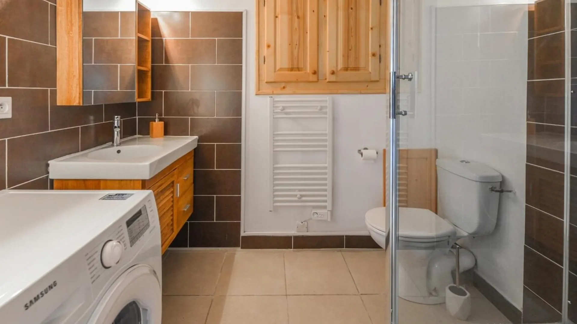 Tyni House Furnished Flat Apartment Annecy 0*,  France
